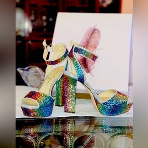 Jessica Simpson Platform Heels * SIZE 8 1/2 *